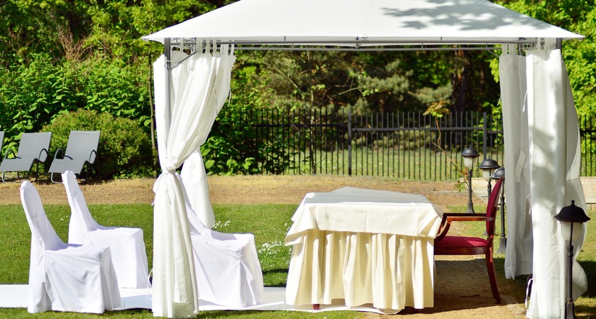 шатра за градината