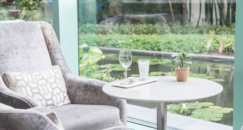 маси компактни за тераса